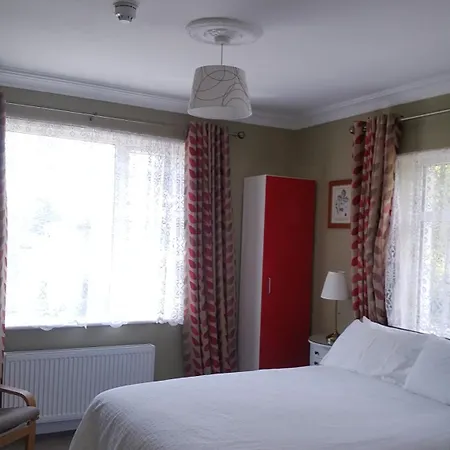 The Yellow House * Navan